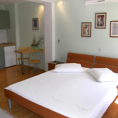 2 * Podgora (Split-Dalmatia)